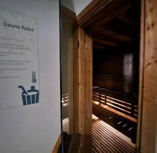 شقة Kl Tower Cosy With Balcony Sauna Gym Pool Near Greenbelt *