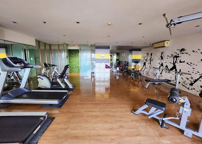 Kl Tower Cosy With Balcony Sauna Gym Pool Near Greenbelt * مانيلا